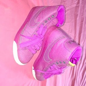 High top Nikes Size 7